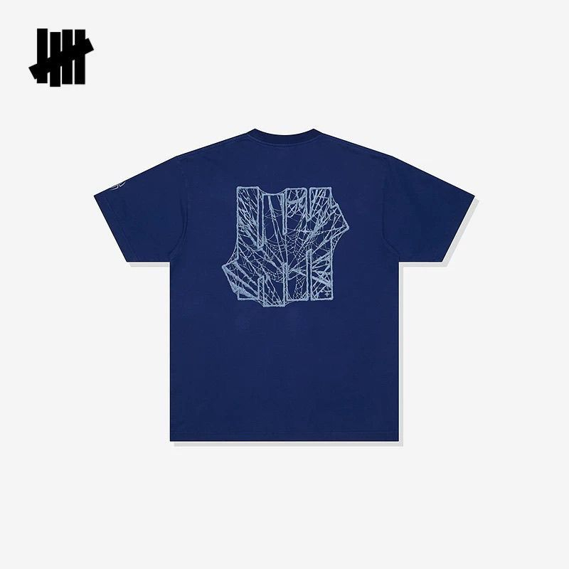 تي شيرت يونيسكس من Undefeated  - مراجعة Streetwear Brand Undefeated وسعره