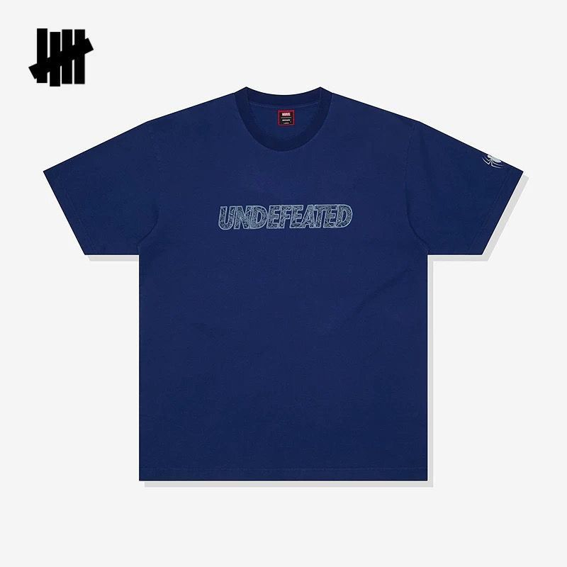 تي شيرت يونيسكس من Undefeated  - مراجعة Streetwear Brand Undefeated وسعره
