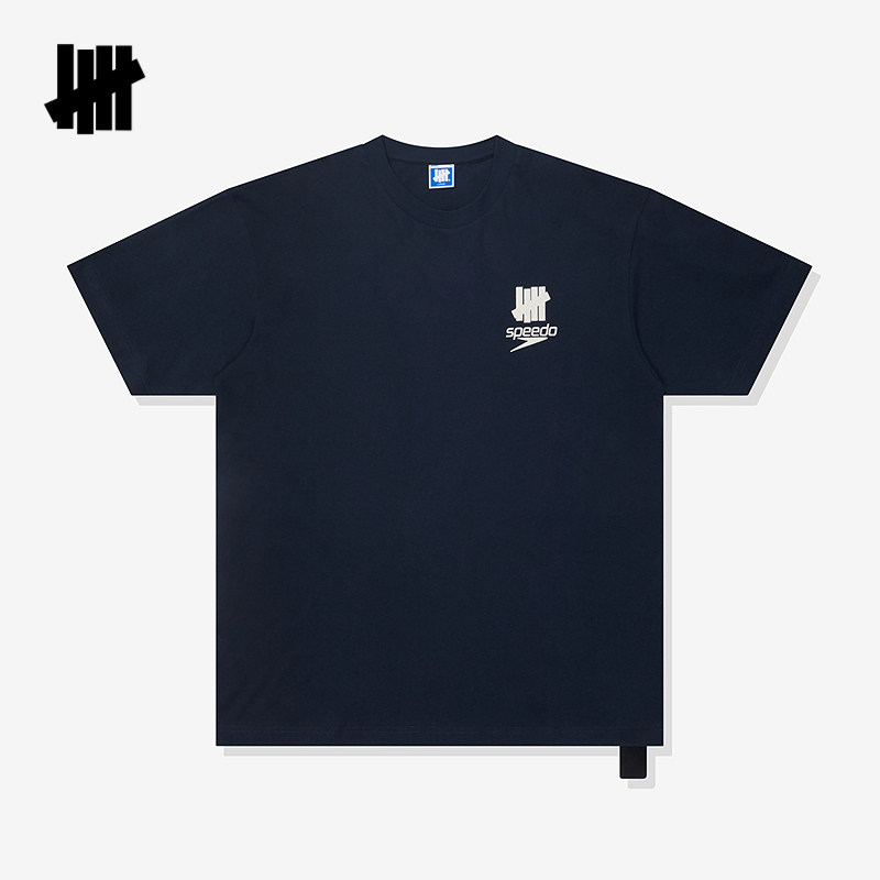 تي شيرت قصير الأكمام للجنسين م - مراجعة Streetwear Brand Undefeated وسعره