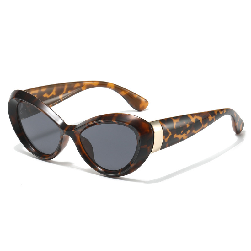 نظارات شمسية عصرية جديدة بتصمي - مراجعة Streetwear Brand With Eye وسعره